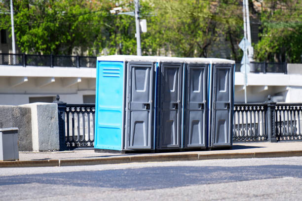Best Porta potty delivery and setup  in Fort Pierre, SD